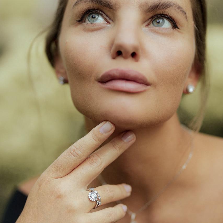 Boundless Glow Ring 925 sterling silver mit runden Labordiamant Moissaniten für Damen 925 Silber Moissanit Schmuck