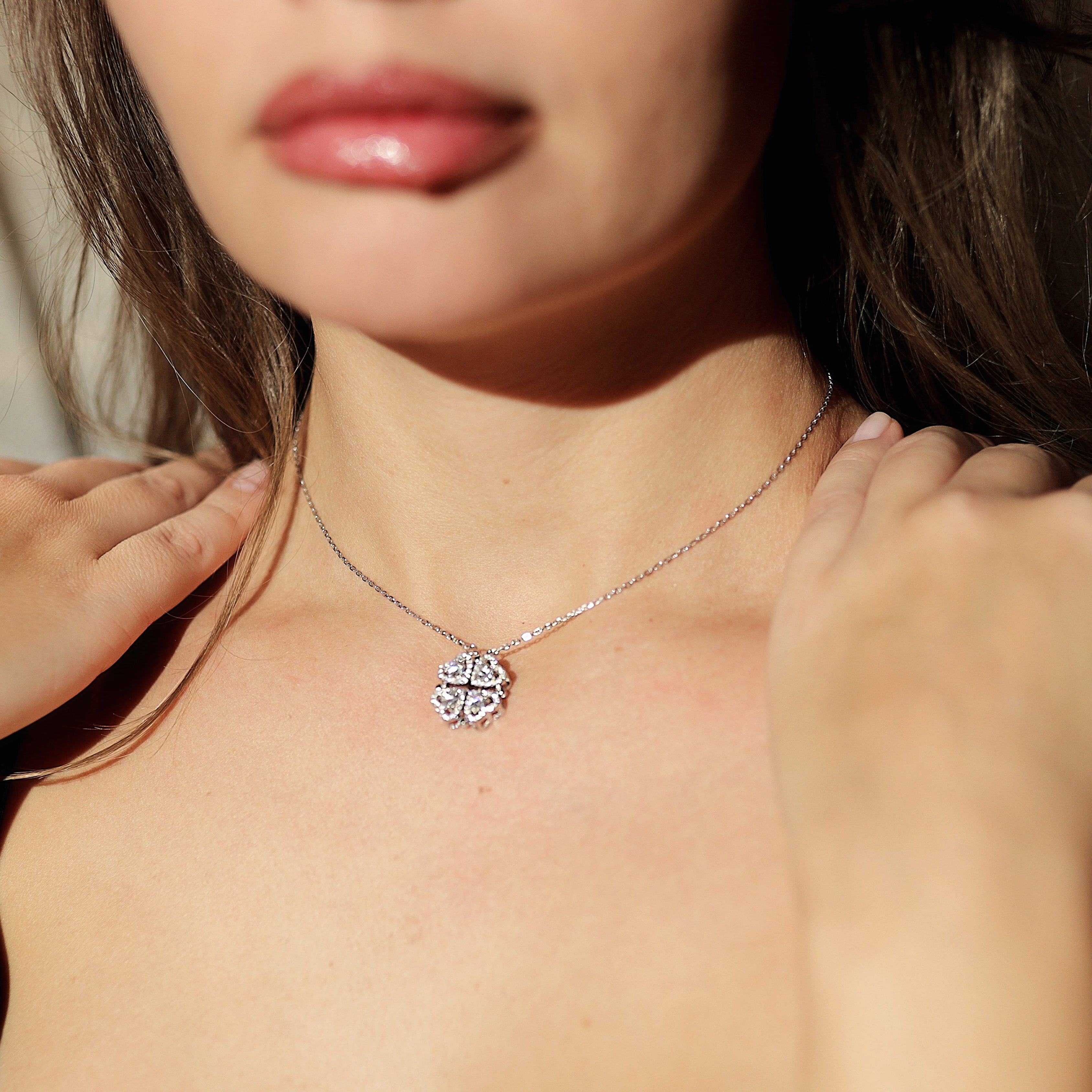 Elegant silver accessory –