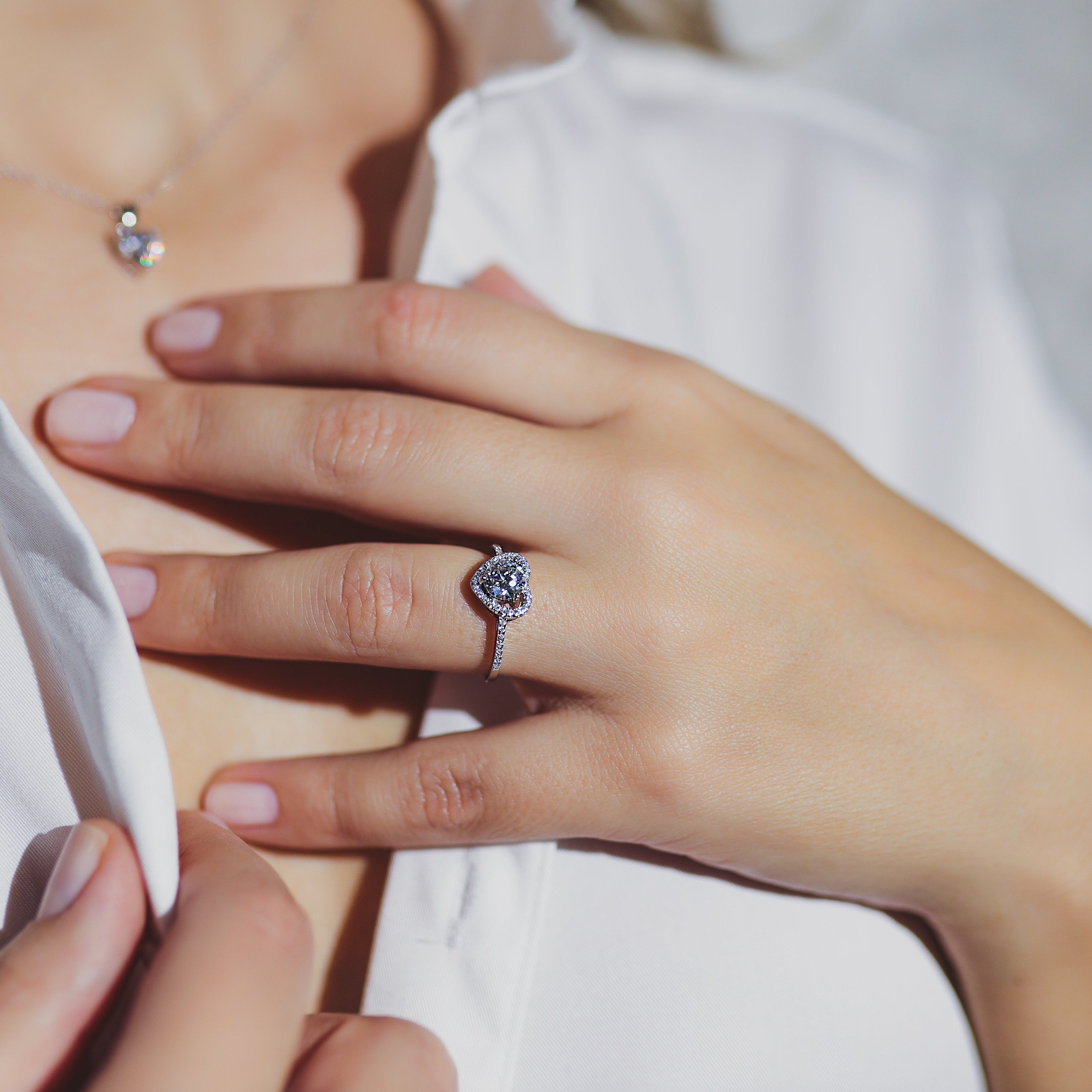 Elegant silver accessory –