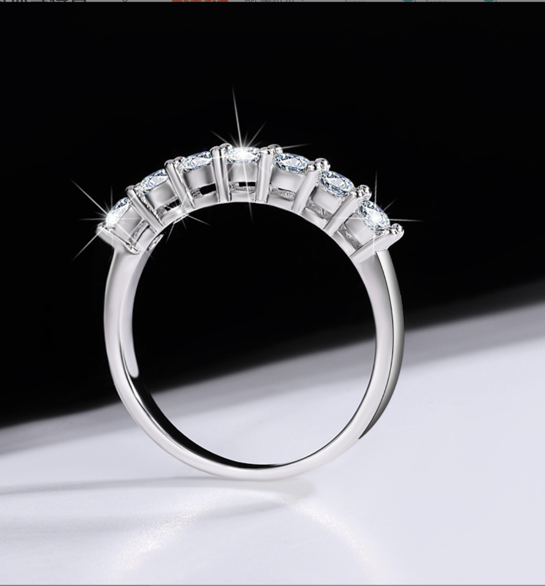 Elegant silver accessory –