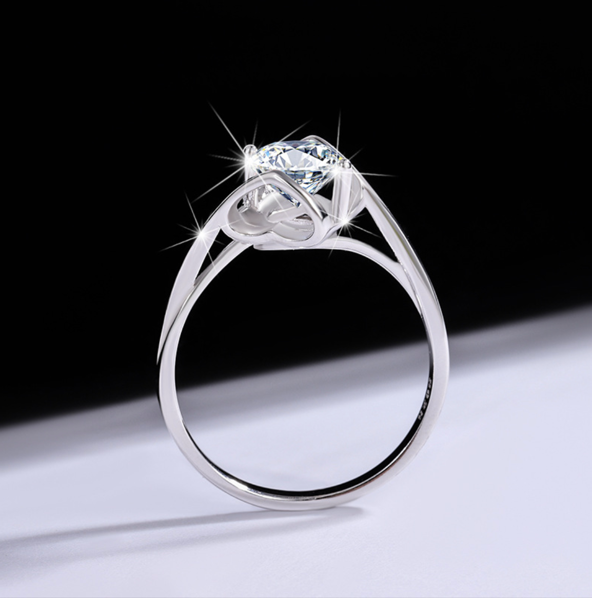 Elegant silver accessory – 