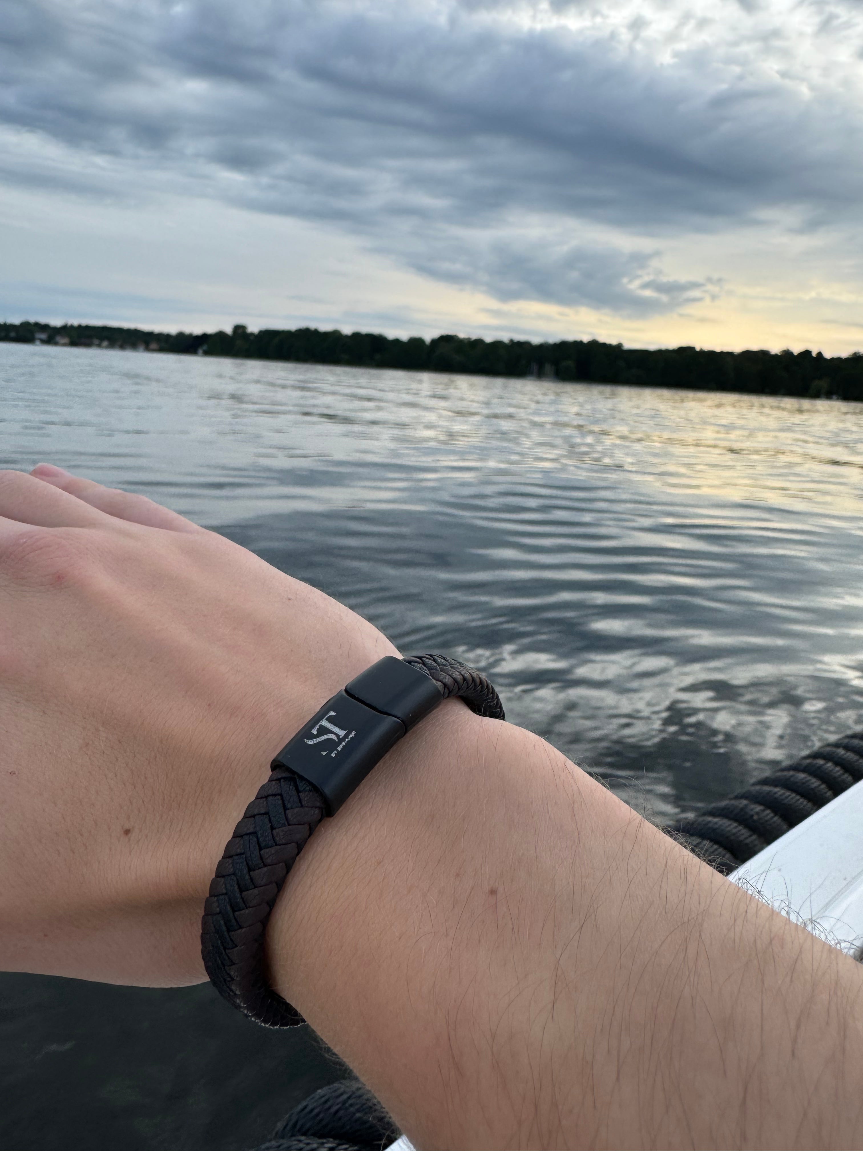 Braided Leather Bracelet with Customizable Pattern