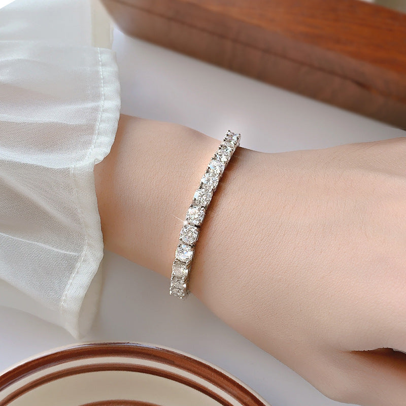 Icy Grace Tennisarmband aus Sterlingsilber mit Moissanit