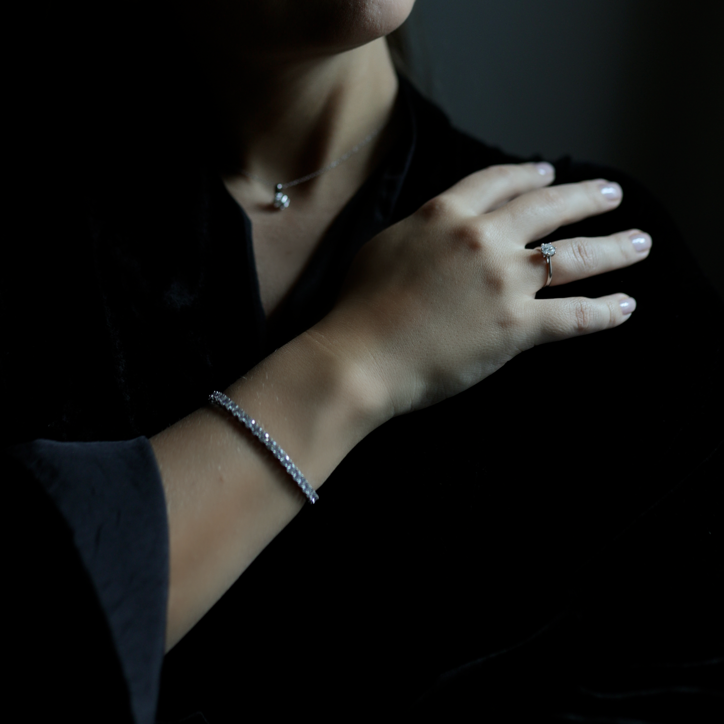 Elegant silver accessory – 