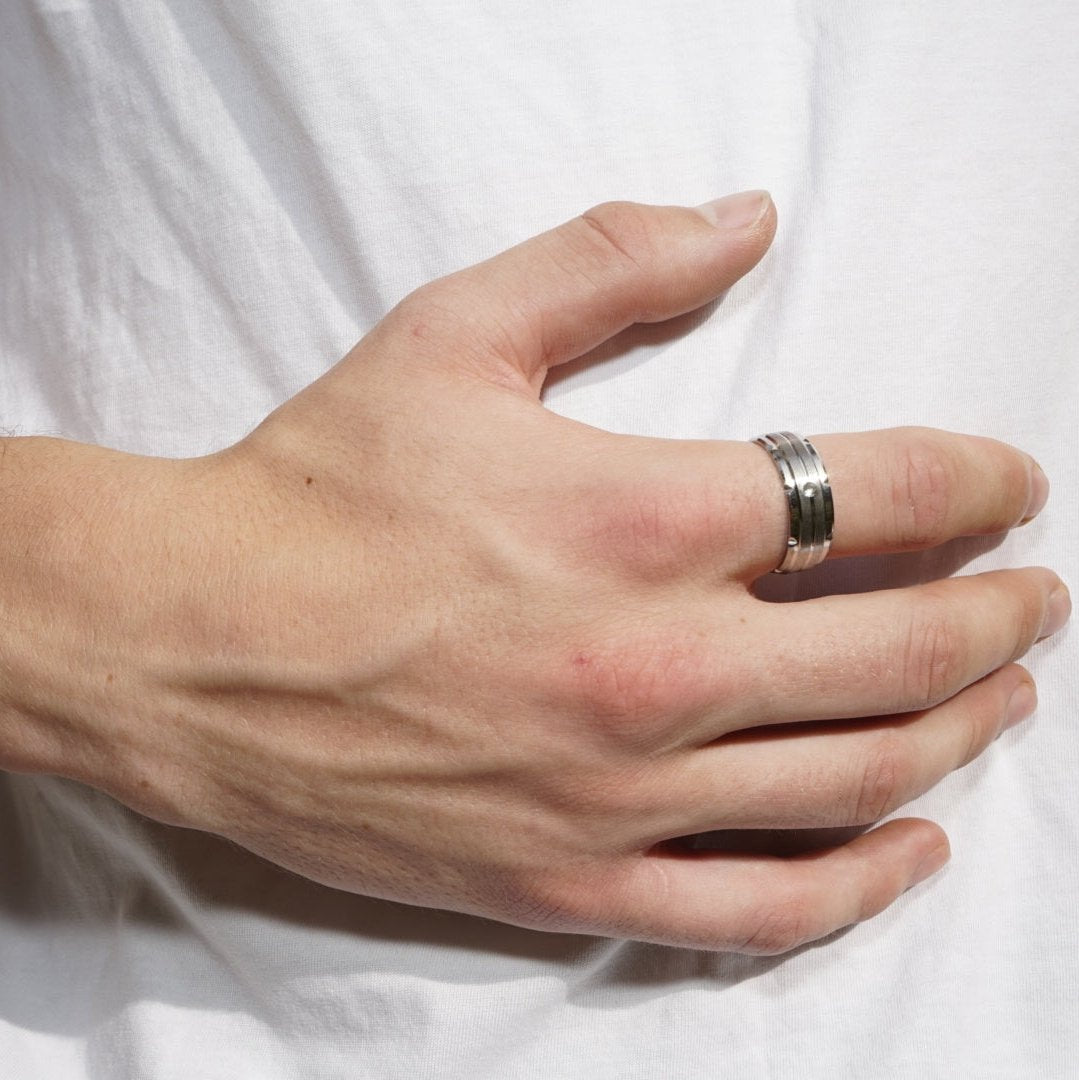 Two-Tone Ring with Sparkling Gemstone