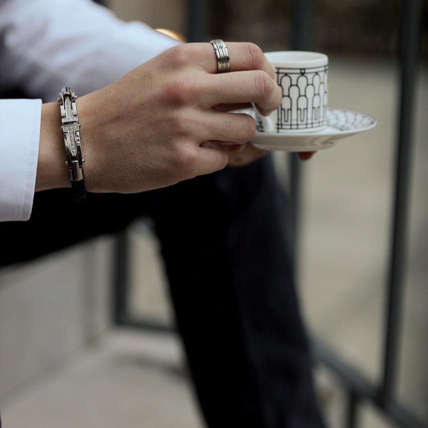 Two-Tone Ring with Sparkling Gemstone